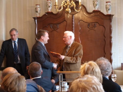 Een Holtense jongen in oorlogstijd oudheidkamer gemeente 